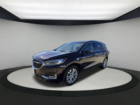 Used 2021 Buick Enclave Avenir w/ Avenir Technology Package image 3