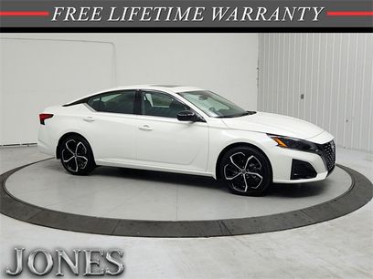 New 2025 Nissan Altima 2.5 SR w/ SR Premium Package