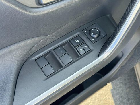 Certified 2025 Toyota RAV4 LE FWD image 16