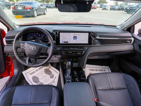 Used 2025 Toyota Camry XLE w/ Premium Plus Package FWD image 47