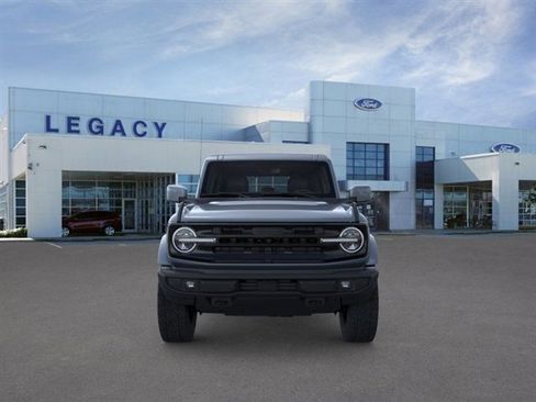 New 2025 Ford Bronco Outer Banks image 6