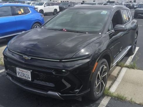 Used 2025 Chevrolet Equinox EV LT w/ Convenience Package FWD image 1