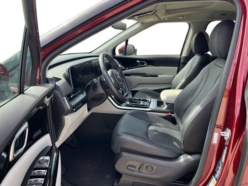 Used 2024 Kia Carnival SX Prestige FWD image 23