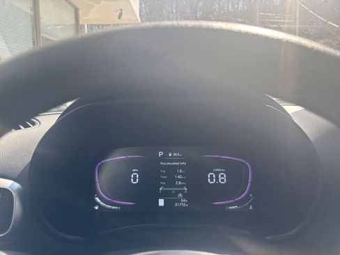 Used 2025 Kia Soul LX w/ LX Technology Package image 38