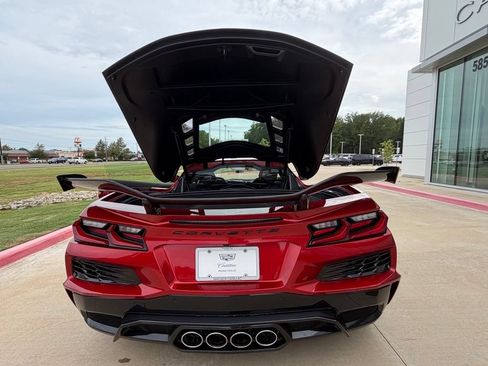 Used 2024 Chevrolet Corvette Z06 RWD image 15