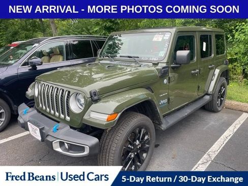 Used 2022 Jeep Wrangler Unlimited Sahara w/ Cold Weather Group AWD/4WD image 3