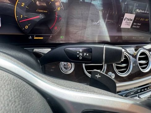 Used 2020 Mercedes-Benz E 450 4MATIC Sedan image 27