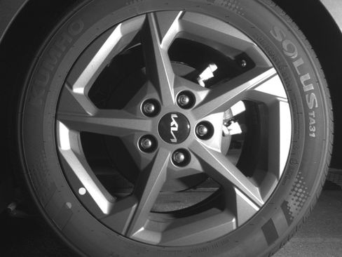 Used 2025 Kia K4 LXS image 14