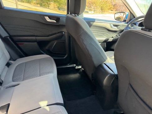 Used 2021 Ford Escape SE FWD image 19