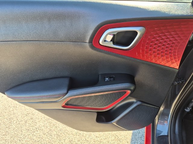 Used 2020 Kia Soul GT-Line Turbo FWD image 28