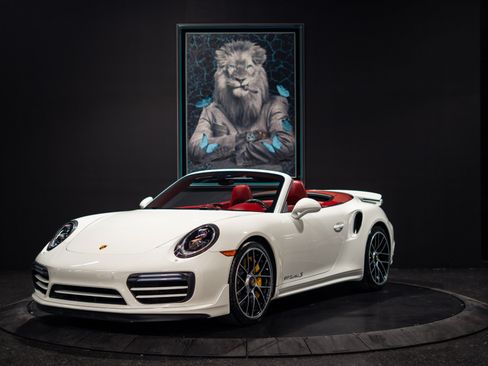 Used 2017 Porsche 911 4 Cabriolet AWD/4WD image 1