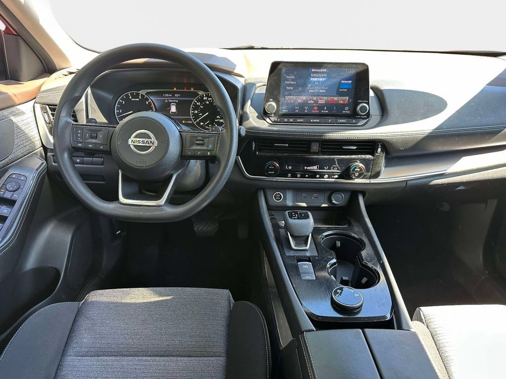 Used 2021 Nissan Rogue SV AWD/4WD image 12