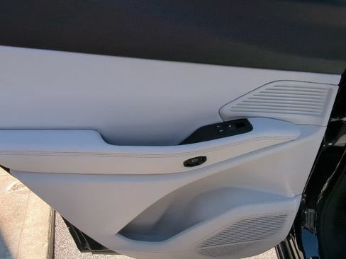 New 2026 Jeep Cherokee Laredo AWD/4WD image 25