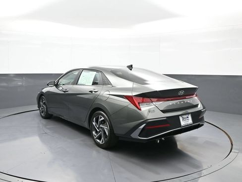Certified 2024 Hyundai Elantra SEL w/ Convenience Package FWD image 8