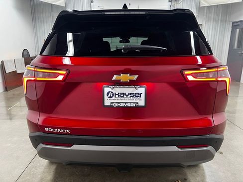 New 2026 Chevrolet Equinox LT image 4