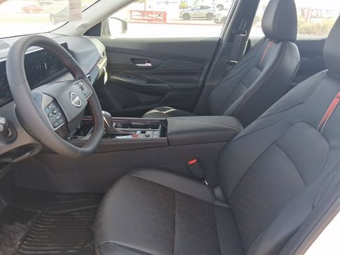 New 2026 Nissan Sentra SR w/ SR Premium Package FWD image 26