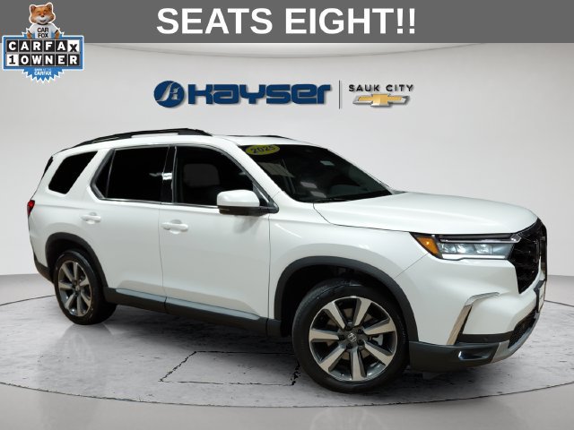Used 2025 Honda Pilot Elite image 1