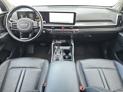 Used 2024 Kia Sorento S AWD/4WD image 9