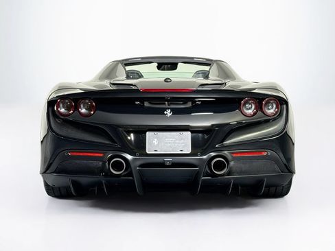 Used 2023 Ferrari F8 Tributo RWD image 8
