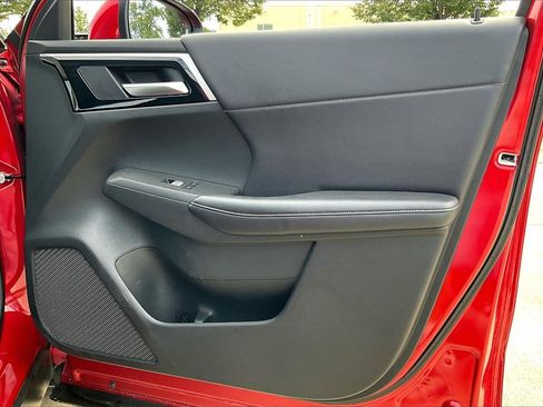 Used 2023 Mitsubishi Outlander SE image 22