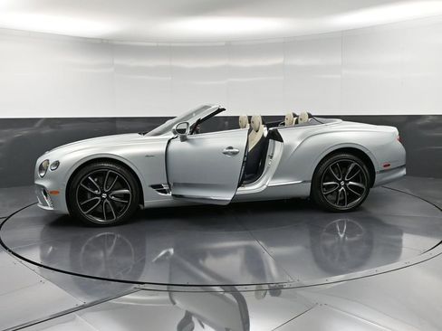 Certified 2023 Bentley Continental GT Azure image 38