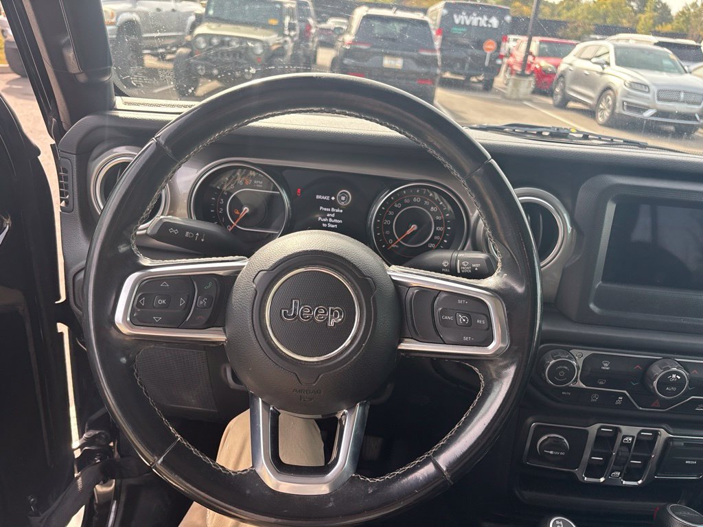 Used 2020 Jeep Gladiator Overland AWD/4WD image 23