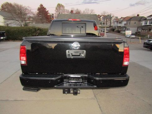 Used 2014 Nissan Titan PRO-4X image 4