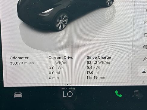 Used 2023 Tesla Model Y Long Range AWD/4WD image 16