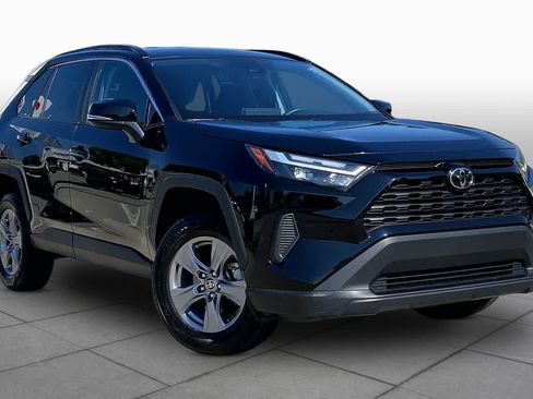 Used 2024 Toyota RAV4 XLE FWD image 3
