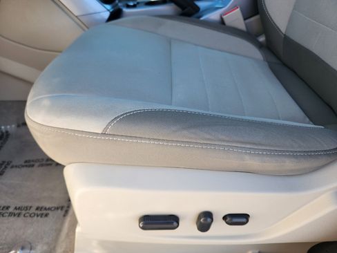 Used 2016 Ford Escape SE w/ Equipment Group 201A image 12