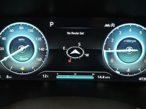 Used 2022 Hyundai Santa Fe Calligraphy AWD/4WD image 12