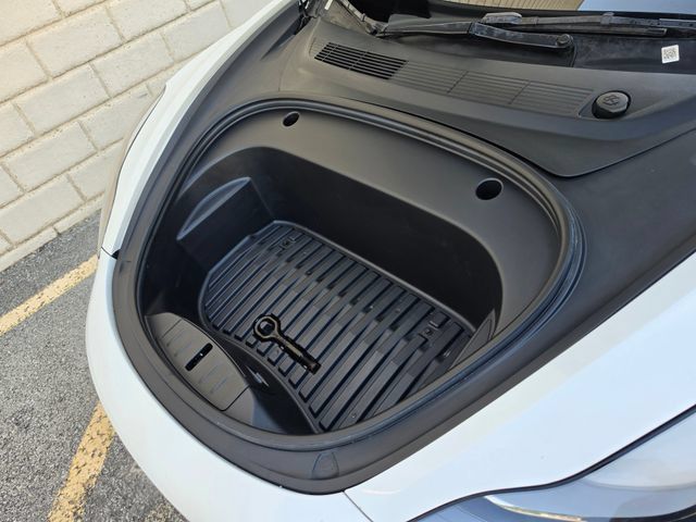 Used 2022 Tesla Model 3 Standard Range RWD image 61