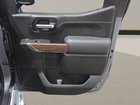 Used 2021 Chevrolet Silverado 1500 High Country w/ Technology Package image 28