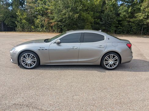 Certified 2022 Maserati Ghibli Modena Q4 AWD/4WD image 3