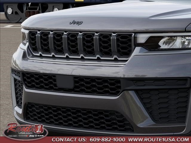 New 2026 Jeep Grand Cherokee Altitude AWD/4WD image 12