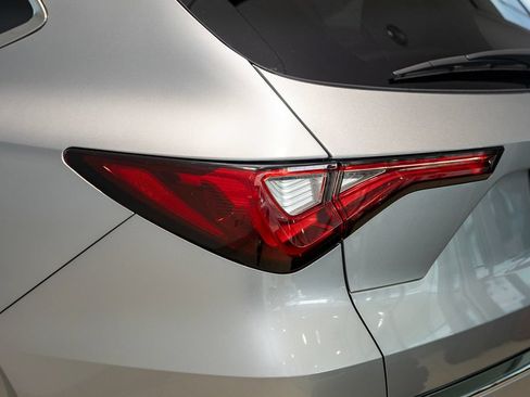 Used 2022 Acura MDX FWD w/ Technology Package image 3