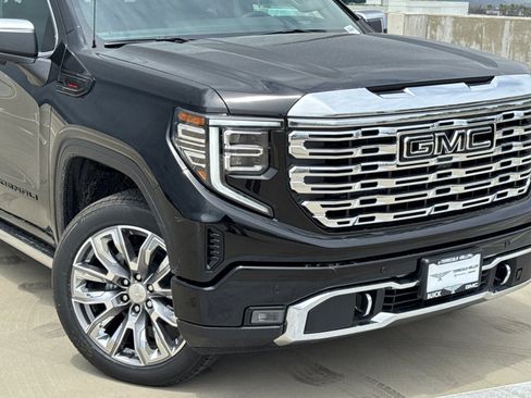 Used 2026 GMC Sierra 1500 Denali AWD/4WD image 3
