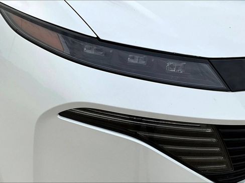 Certified 2025 Nissan Murano SV AWD/4WD image 8