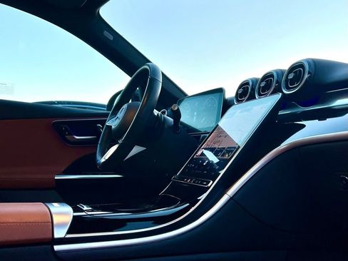 Certified 2023 Mercedes-Benz C 300 4MATIC Sedan image 15