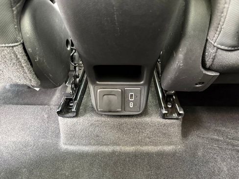 Used 2023 Chevrolet TrailBlazer RS w/ Sun and Liftgate Package image 16