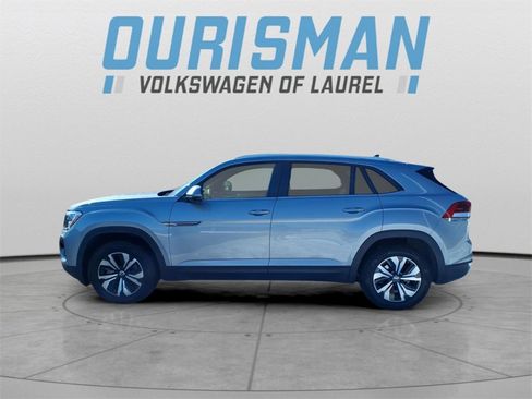 Used 2024 Volkswagen Atlas Cross Sport SE image 4