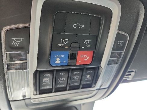 Used 2023 RAM 1500 Limited AWD/4WD image 15