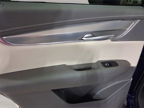 Used 2025 Cadillac XT5 Premium Luxury w/ Technology Package image 22