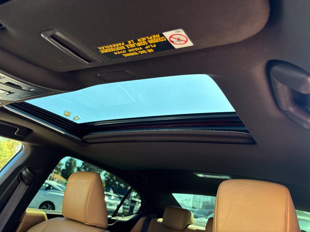 Used 2019 Lexus ES 300h w/ Accessory Package 2 FWD image 11