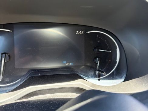 Used 2025 Toyota RAV4 XLE w/ Convenience Package AWD/4WD image 1