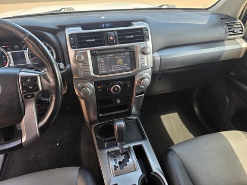 Used 2016 Toyota 4Runner SR5 Premium RWD image 16