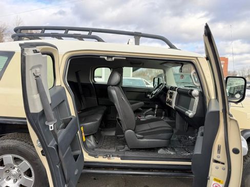 Used 2008 Toyota FJ Cruiser 4WD image 20