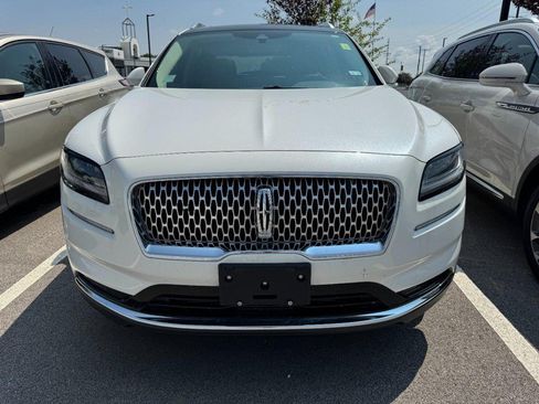 Certified 2022 Lincoln Nautilus Reserve FWD image 2