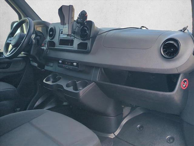 Used 2021 Mercedes-Benz Sprinter 2500 image 19