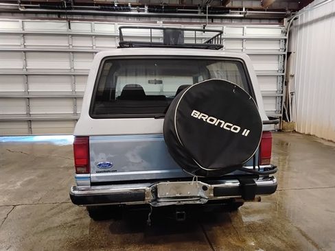 Used 1990 Ford Bronco II 4WD image 8